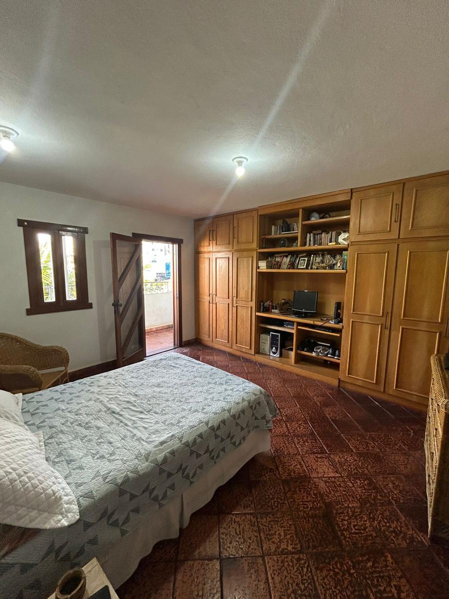 Casa Comercial, Castelo, 5 Quartos, 2 Vagas, 1 Suíte