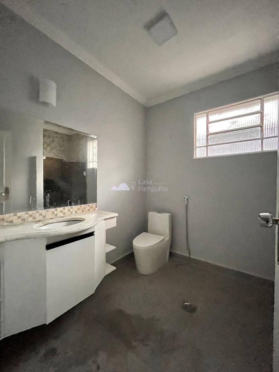 Casa, Santa Branca, 6 Quartos, 4 Vagas, 1 Suíte
