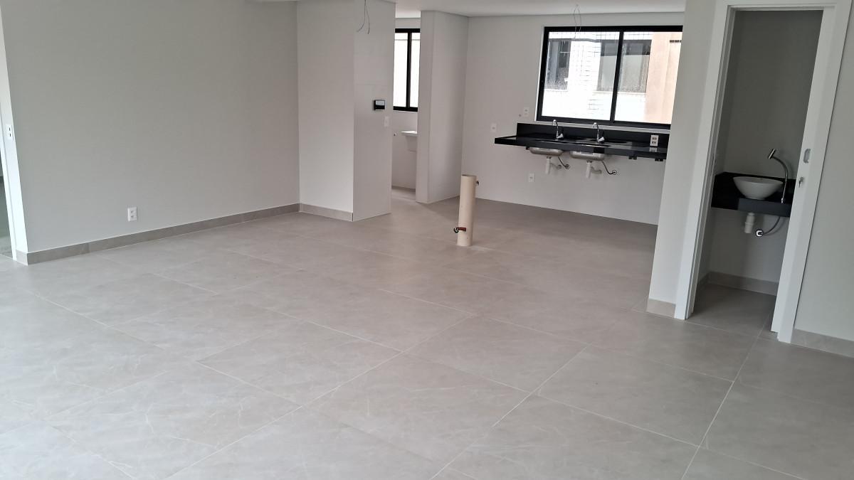 Apartamento, Cruzeiro, 3 Quartos, 4 Vagas, 3 Suítes