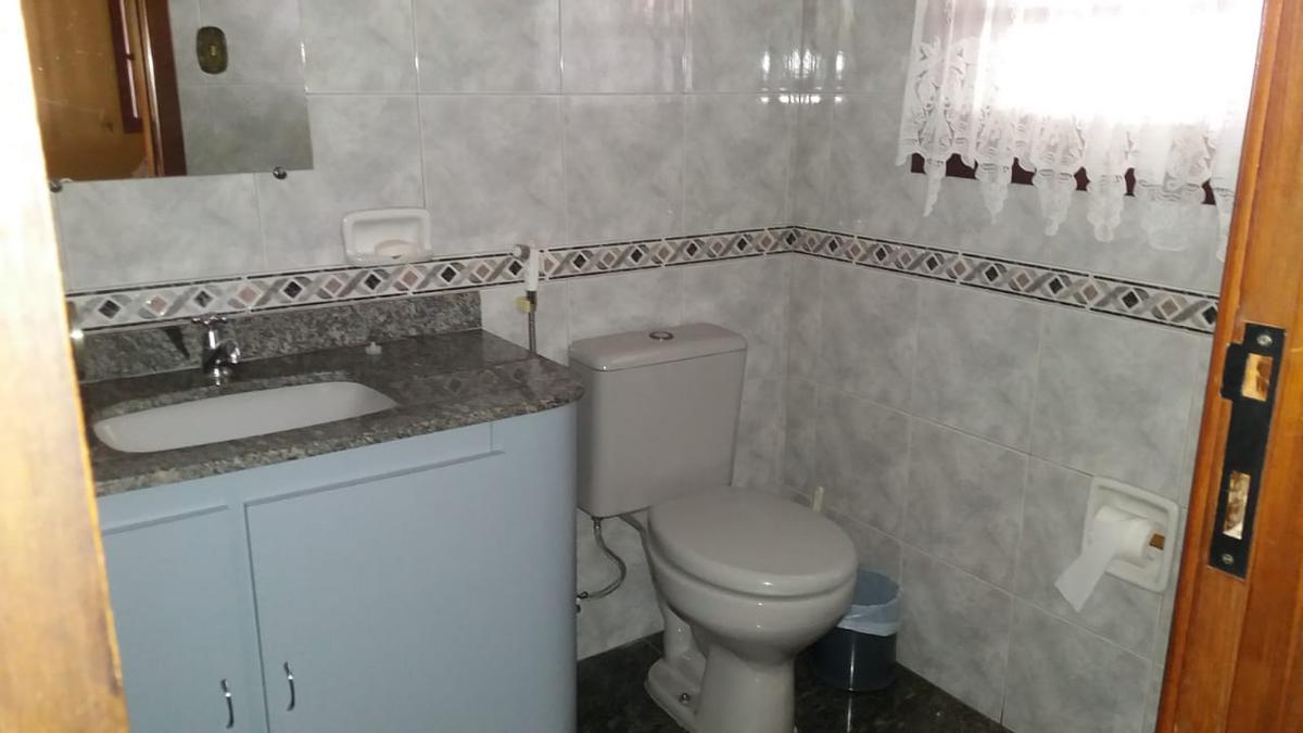 Casa, Braúnas, 6 Quartos, 4 Vagas, 2 Suítes