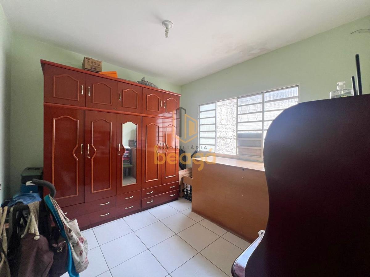 Casa, Parque Turistas, 3 Quartos, 2 Vagas, 1 Suíte