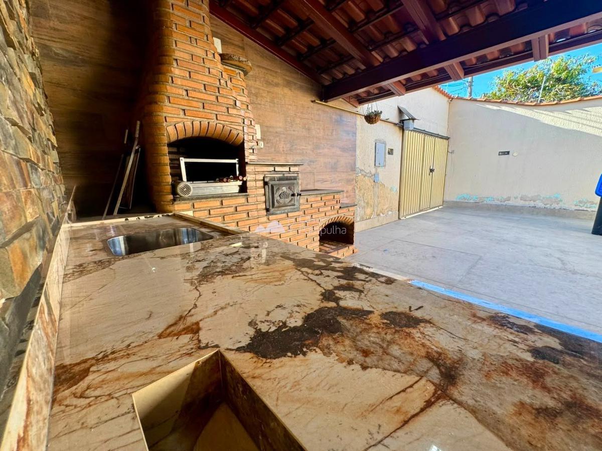 Casa, Rio Branco, 2 Quartos, 4 Vagas