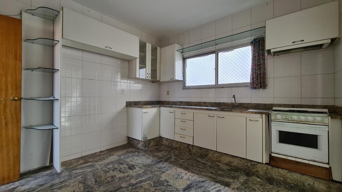 Cobertura, Ouro Preto, 4 Quartos, 3 Vagas, 1 Suíte