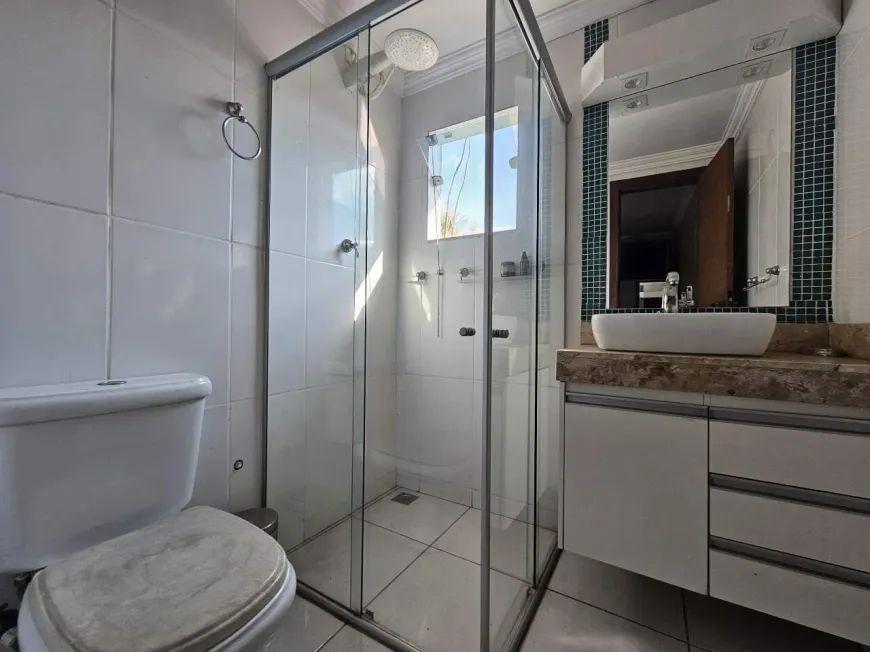 Casa, Santa Branca, 3 Quartos, 2 Vagas, 1 Suíte