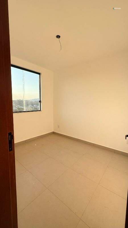 Casa, Novo Centro, 2 Quartos, 1 Vaga