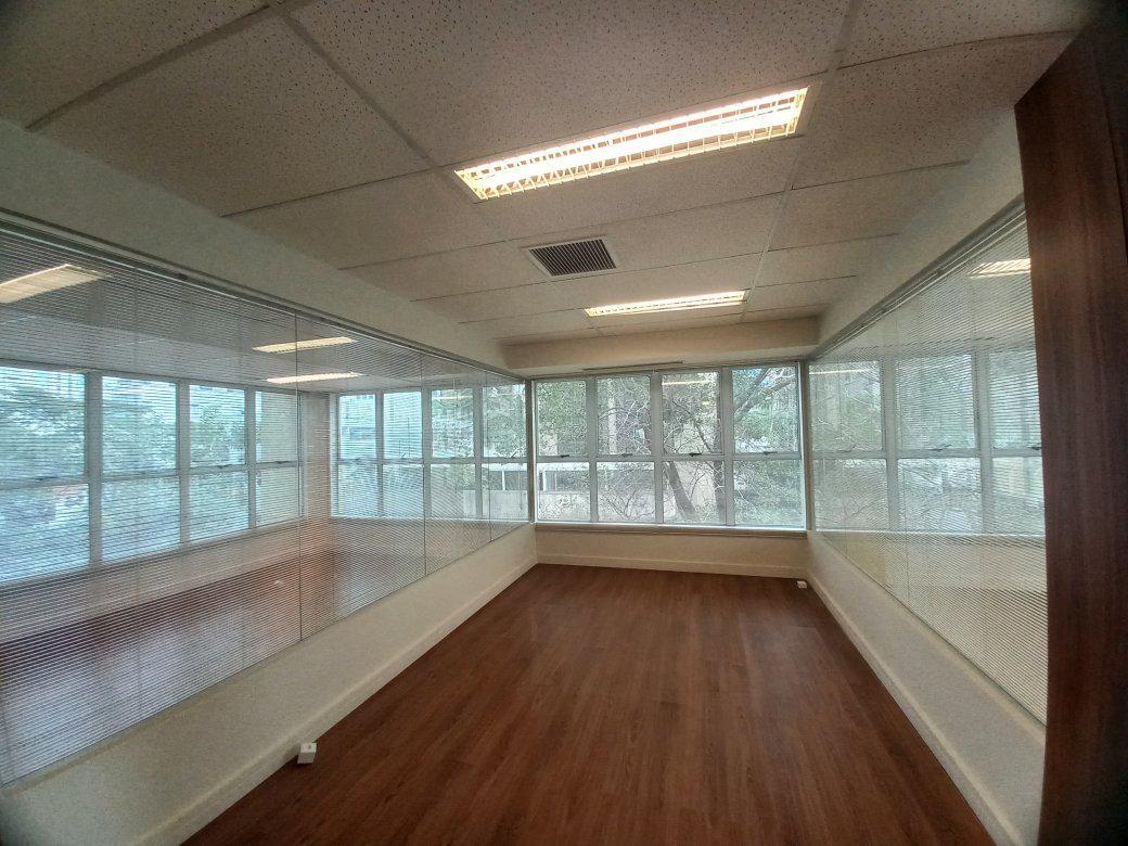 Sala, Savassi, 0 Quarto, 2 Vagas