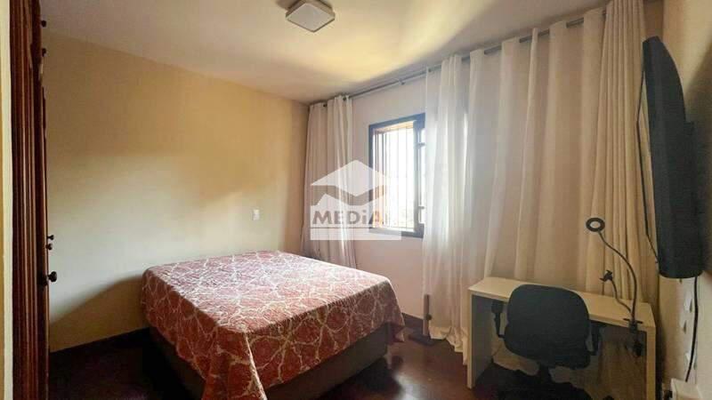 Casa, Comiteco, 4 Quartos, 4 Vagas, 2 Suítes