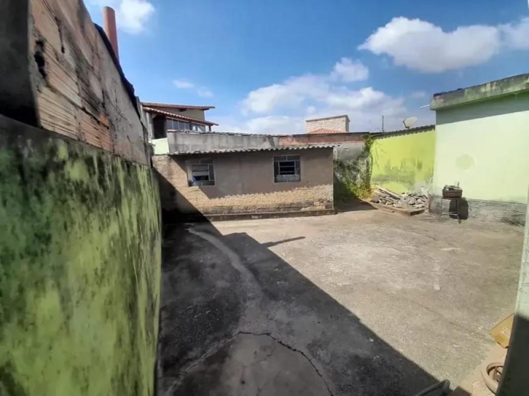 Casa, Tirol (barreiro), 3 Quartos, 2 Vagas, 1 Suíte
