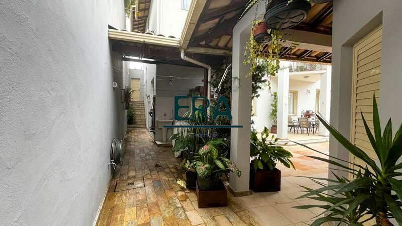 Casa, Paquetá, 4 Quartos, 5 Vagas, 2 Suítes