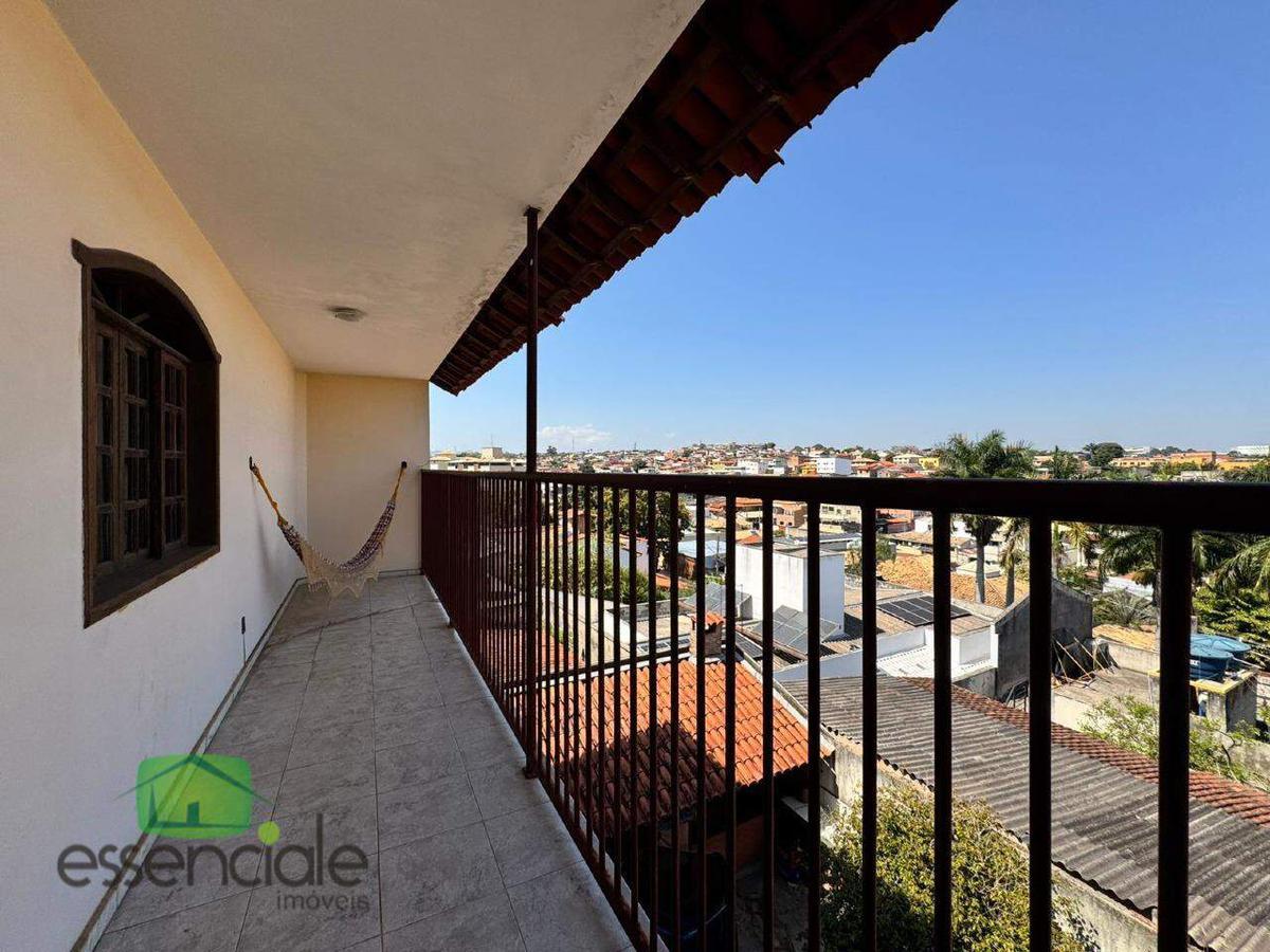 Casa, Três Barras, 6 Quartos, 2 Vagas, 1 Suíte