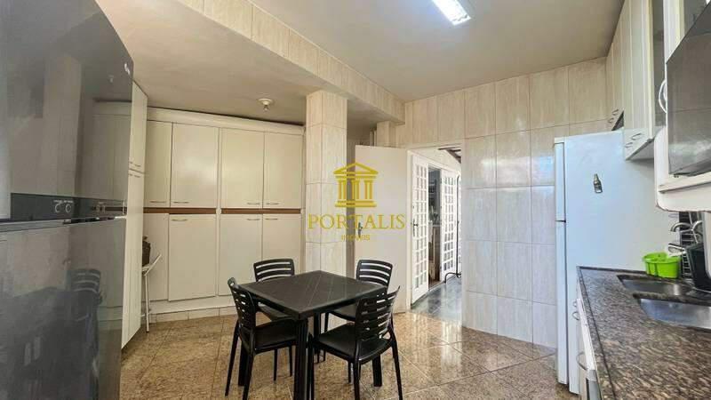 Apartamento, Serra, 4 Quartos, 1 Vaga, 1 Suíte
