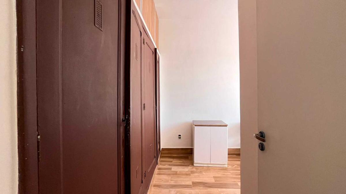 Apartamento, Floresta, 6 Quartos, 0 Vaga, 1 Suíte