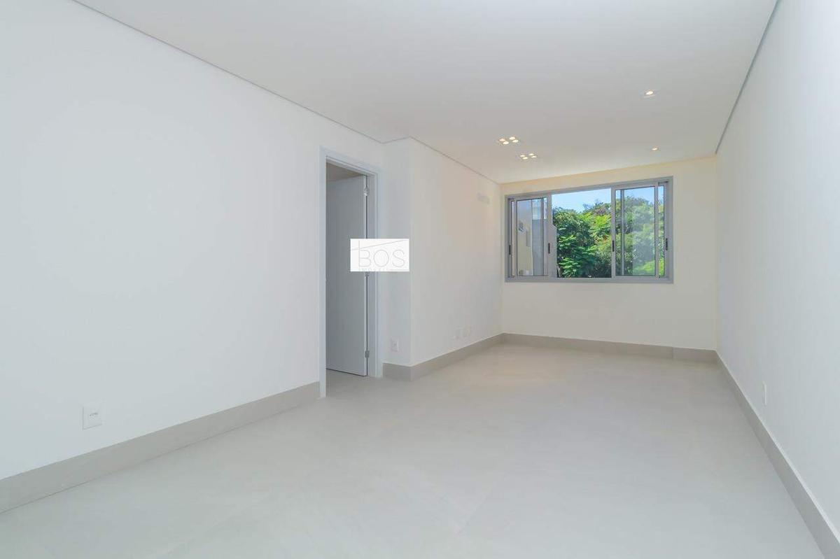 Apartamento, Sagrada Família, 3 Quartos, 2 Vagas, 1 Suíte