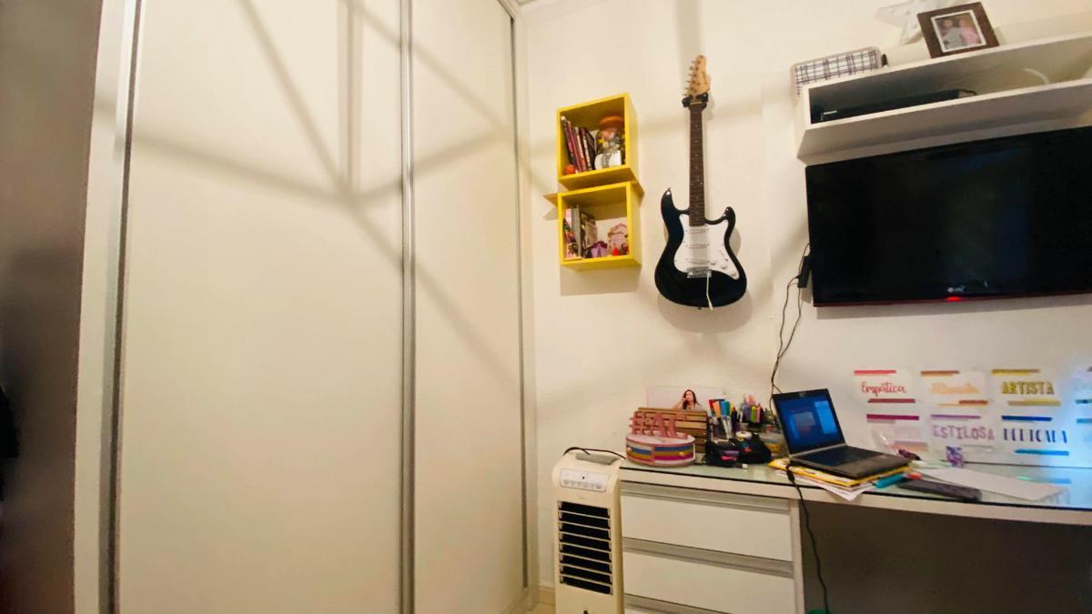 Casa, Santa Maria, 4 Quartos, 6 Vagas, 3 Suítes