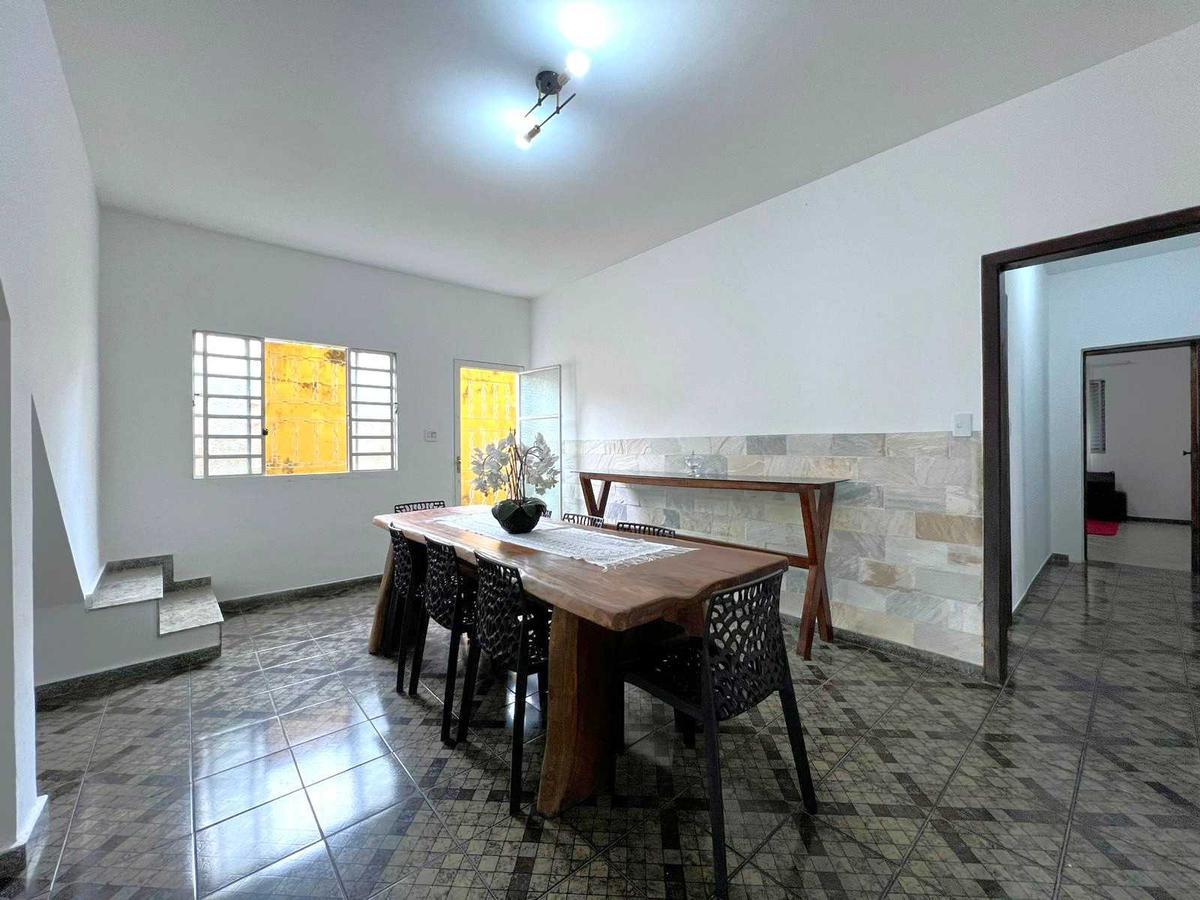 Casa, Planalto, 6 Quartos, 6 Vagas, 2 Suítes