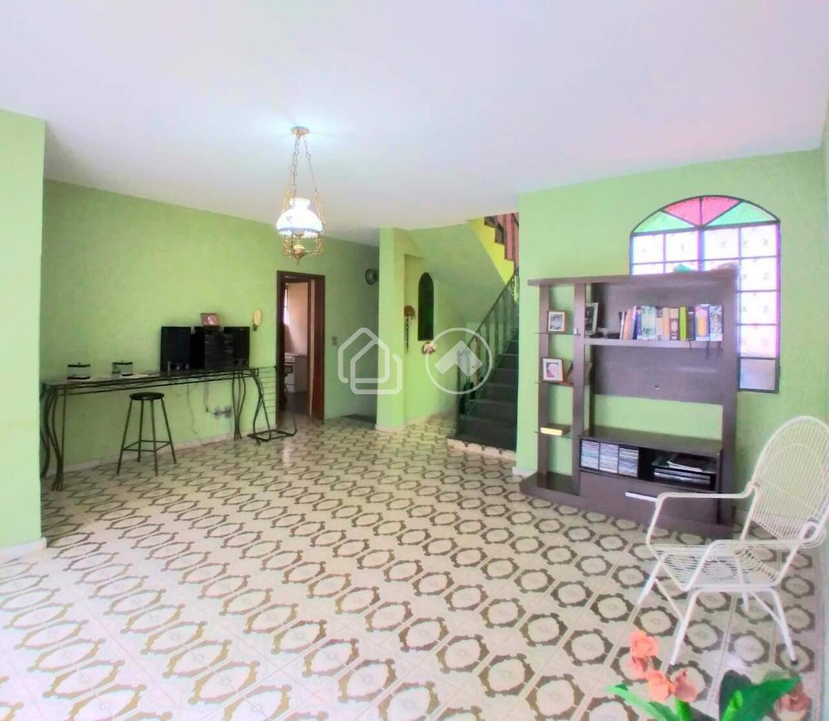 Casa, Havaí, 4 Quartos, 4 Vagas, 1 Suíte