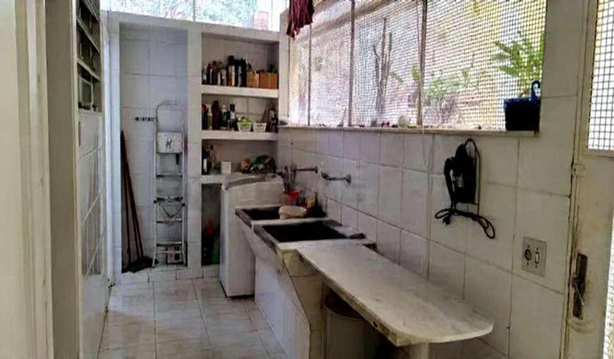 Casa, Luxemburgo, 5 Quartos, 4 Vagas, 2 Suítes