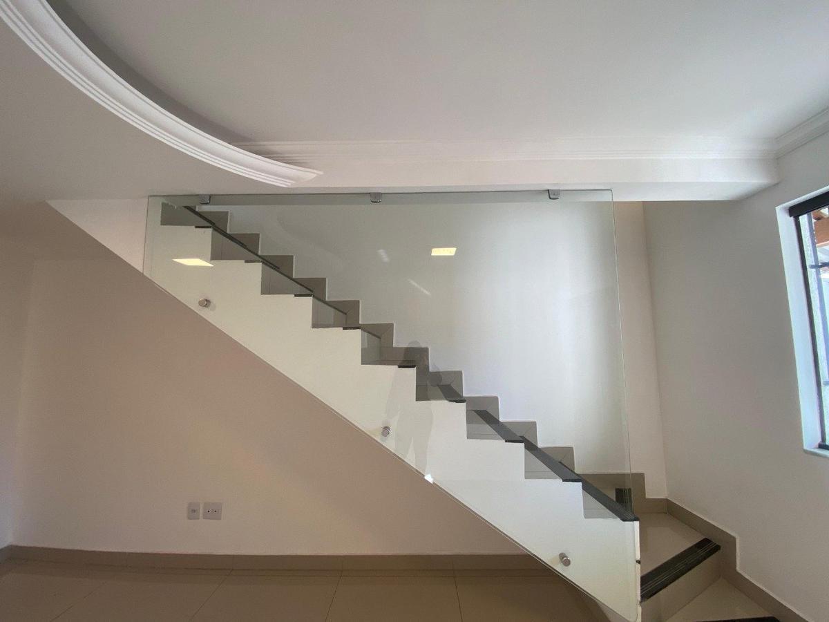 Casa, Santa Branca, 2 Quartos, 3 Vagas