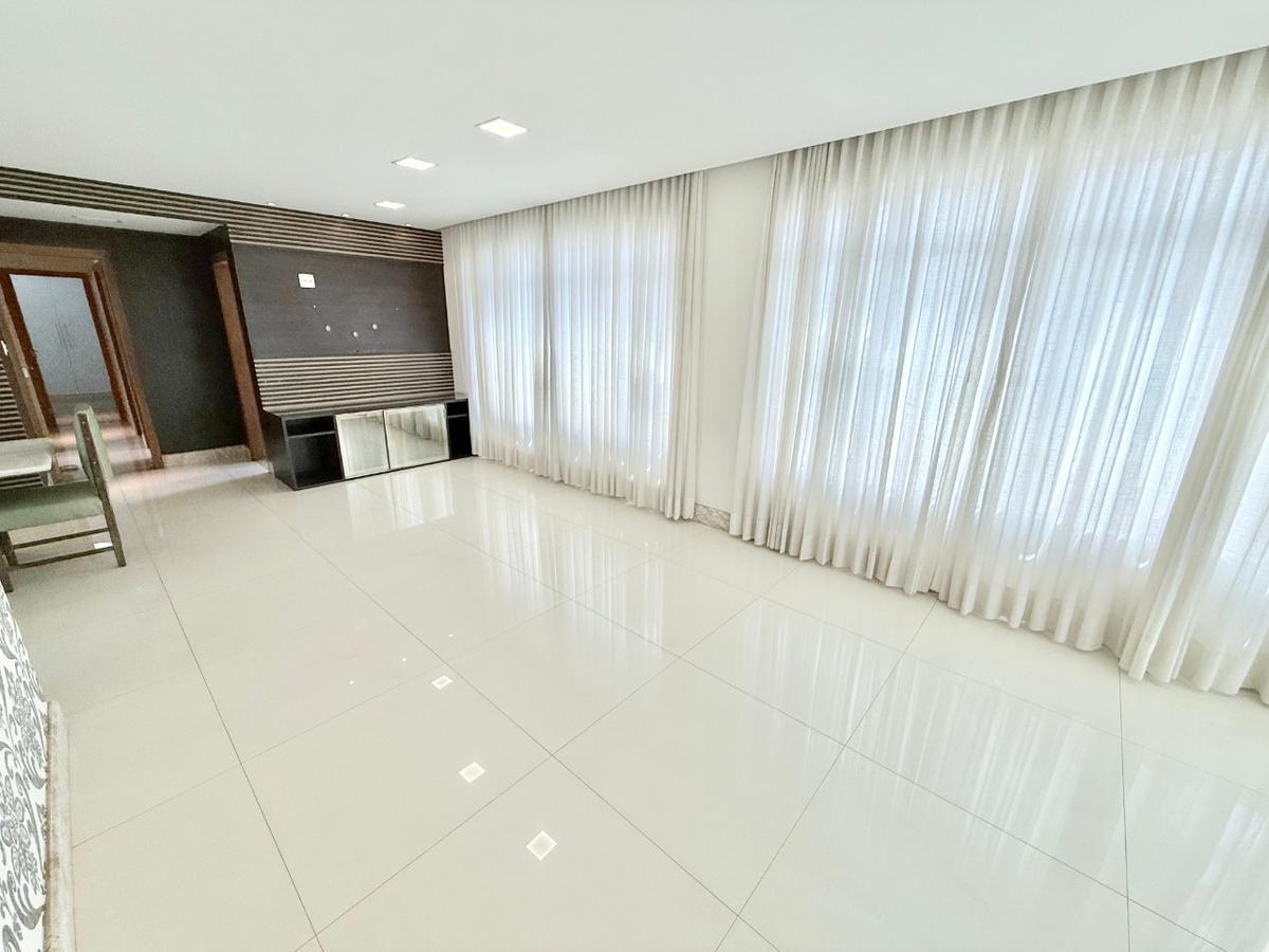 Apartamento, São José, 4 Quartos, 4 Vagas, 2 Suítes