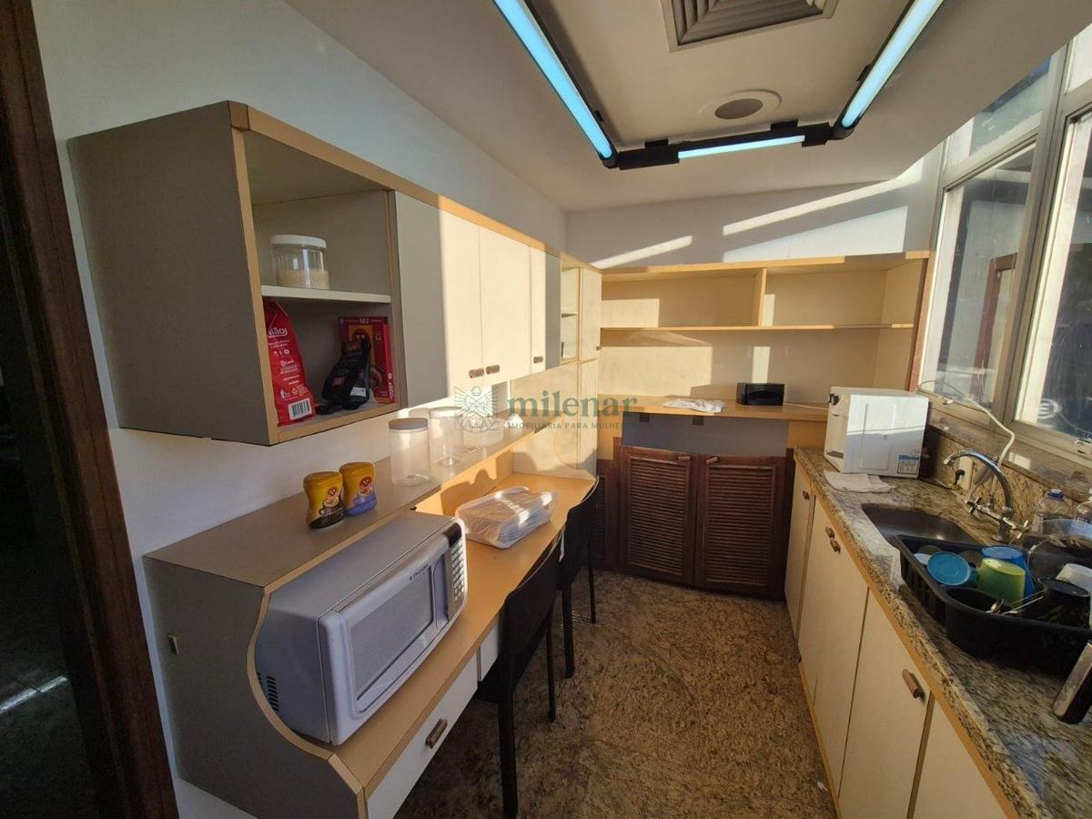 Galpão, Funcionários, 0 Quarto, 0 Vaga