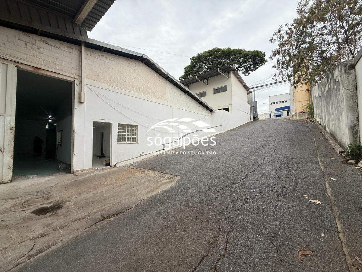 Galpão, Cincão, 20 Vagas