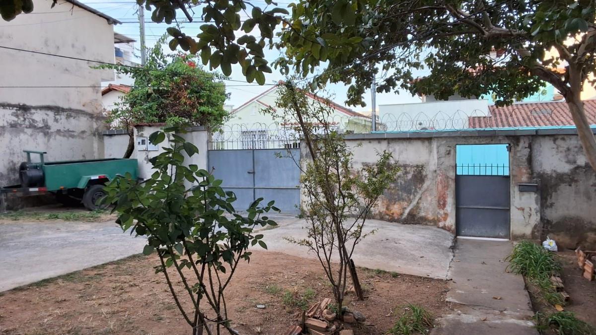 Casa, Padre Eustáquio, 2 Quartos, 10 Vagas, 1 Suíte