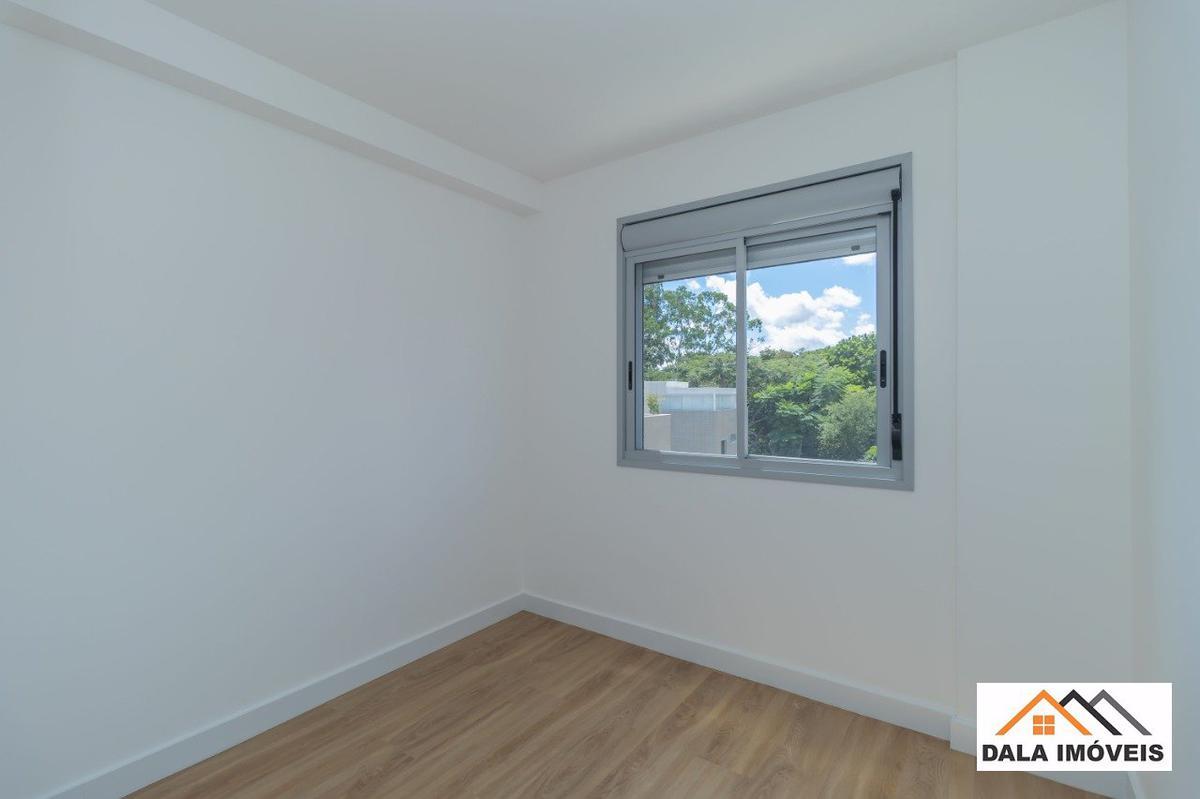 Apartamento, Sagrada Família, 3 Quartos, 2 Vagas, 1 Suíte