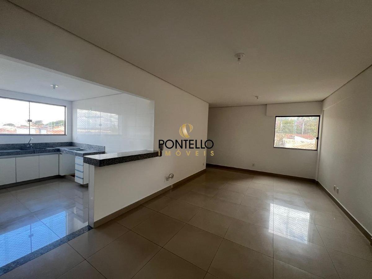 Apartamento, Santa Helena, 3 Quartos, 2 Vagas, 1 Suíte