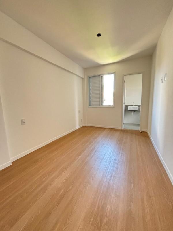 Apartamento, Sagrada Família, 3 Quartos, 2 Vagas, 1 Suíte