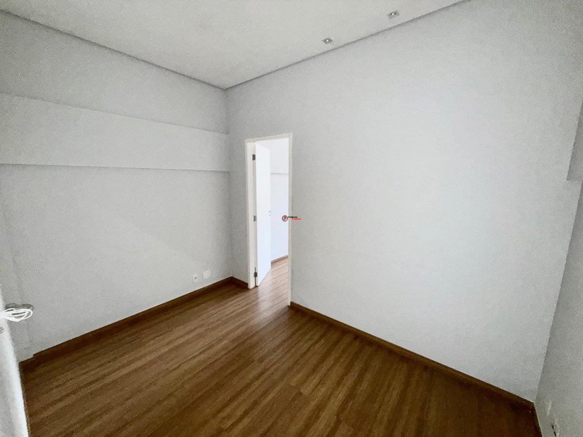 Sala, São José, 0 Quarto, 1 Vaga