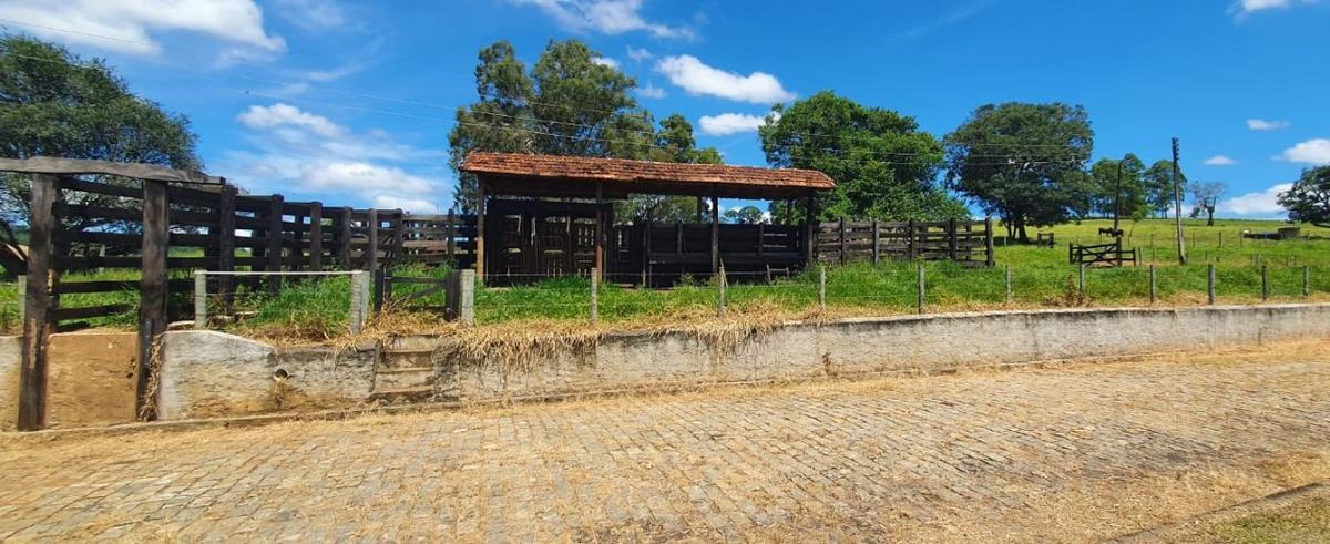 Fazenda, Centro, 4 Quartos, 2 Vagas, 1 Suíte