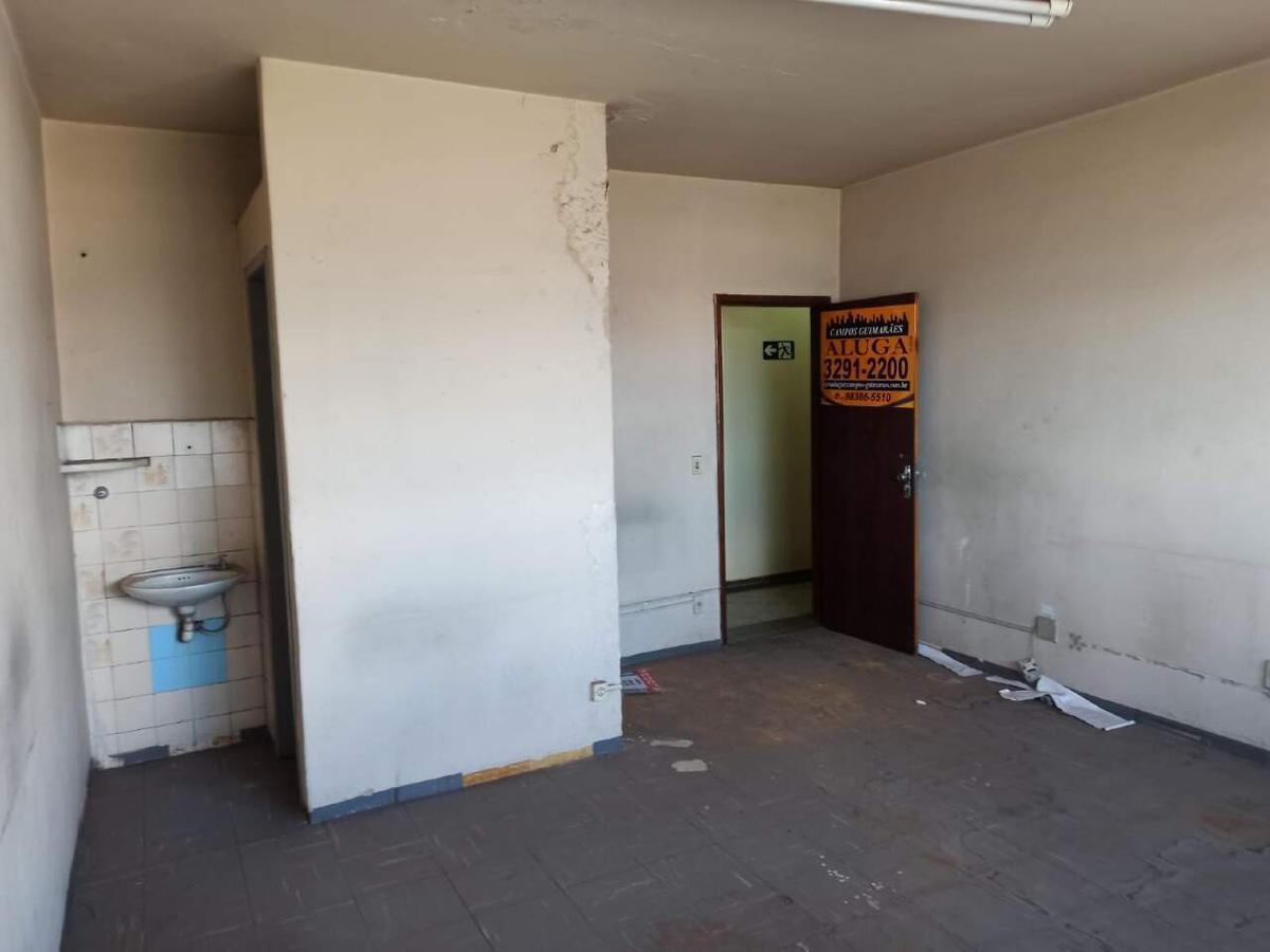 Sala, Glória