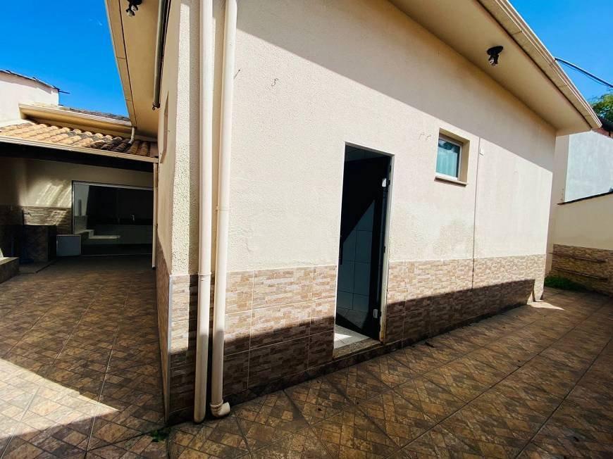 Casa, Jardim Riacho das Pedras, 3 Quartos, 4 Vagas, 2 Suítes