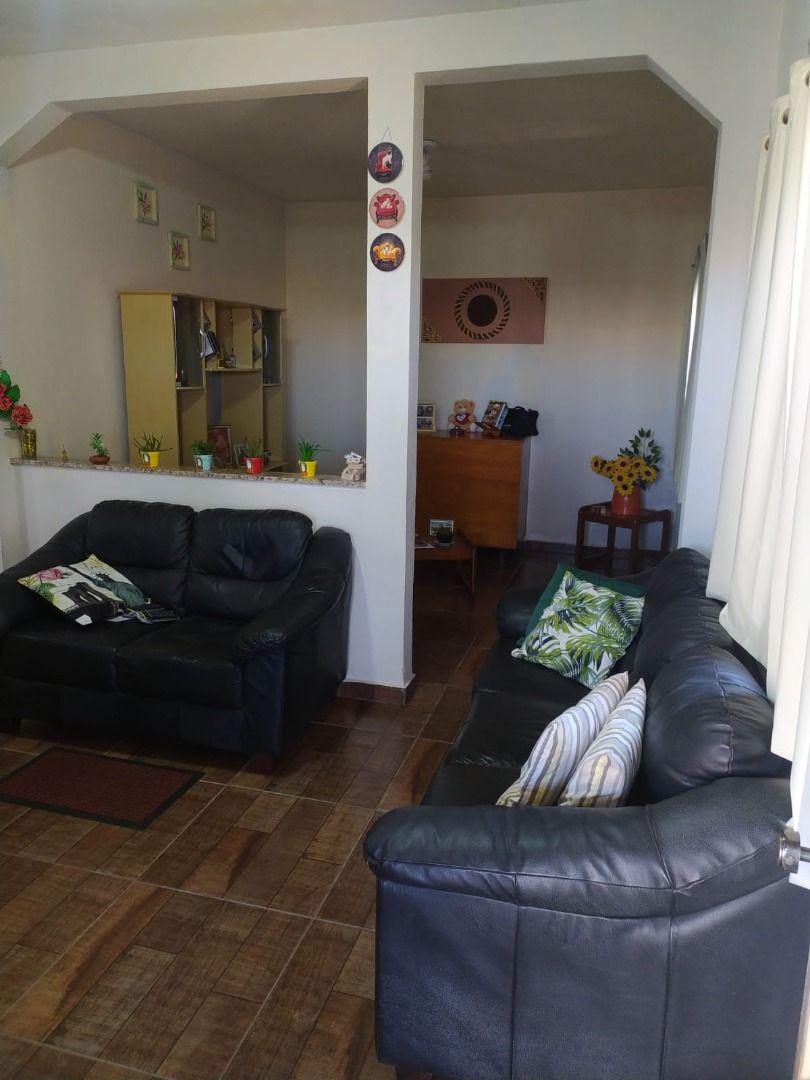 Casa, Conjunto Habitacional Centenário, 3 Quartos, 2 Vagas, 2 Suítes