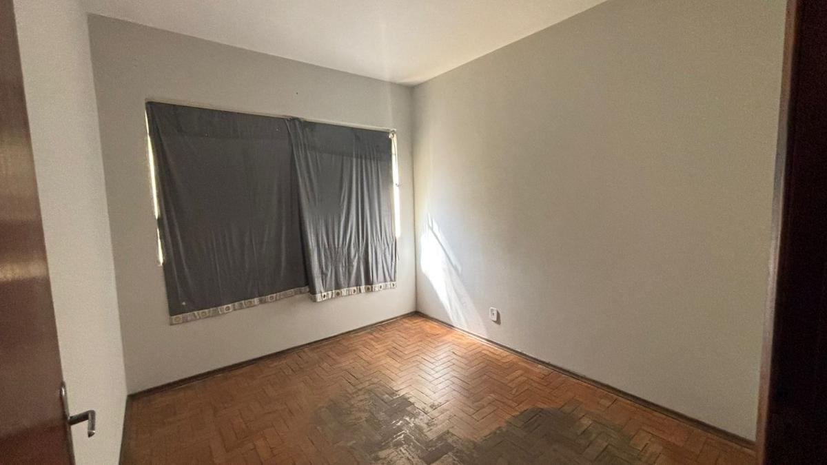 Apartamento, Centro, 4 Quartos, 0 Vaga, 1 Suíte