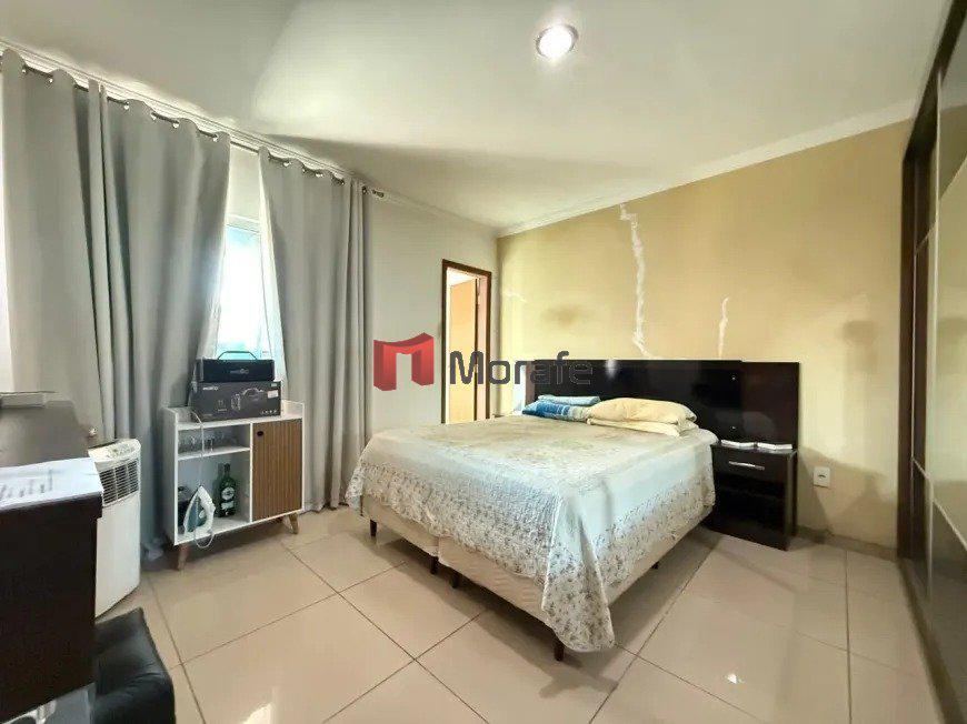Casa, Santa Branca, 3 Quartos, 2 Vagas, 1 Suíte