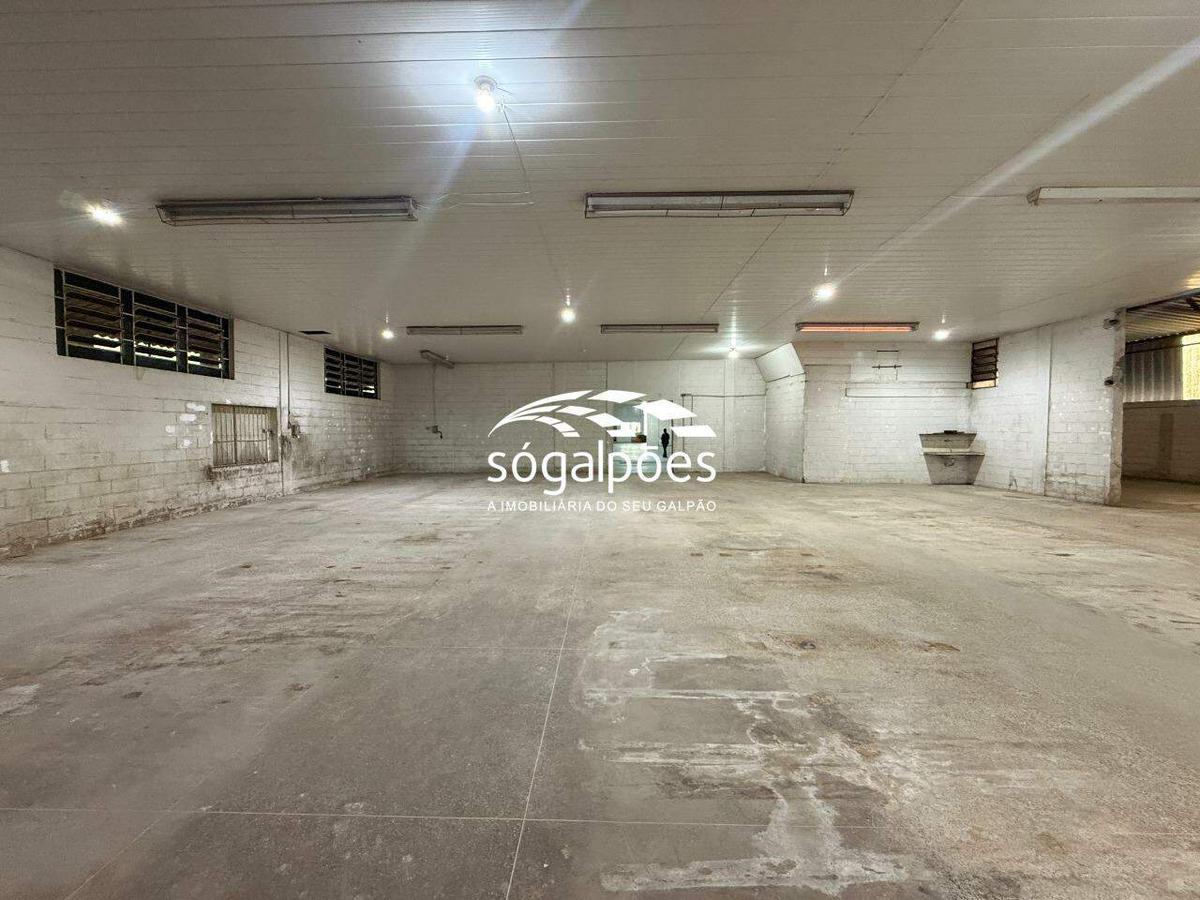 Galpão, Cincão, 20 Vagas
