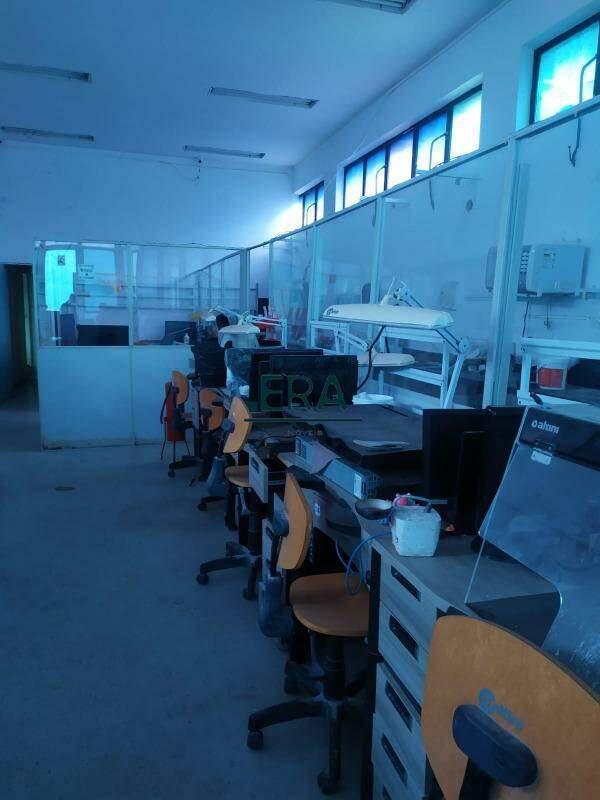 Sala, Savassi, 0 Quarto, 4 Vagas