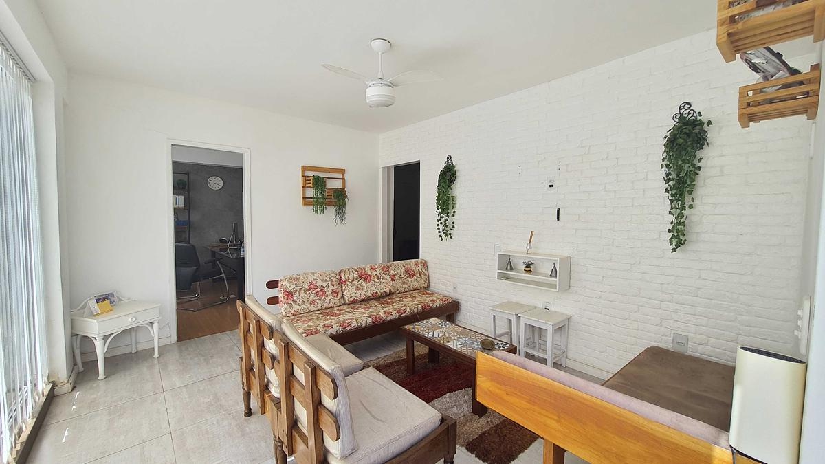 Casa, Jardim Industrial, 3 Quartos, 3 Vagas, 1 Suíte