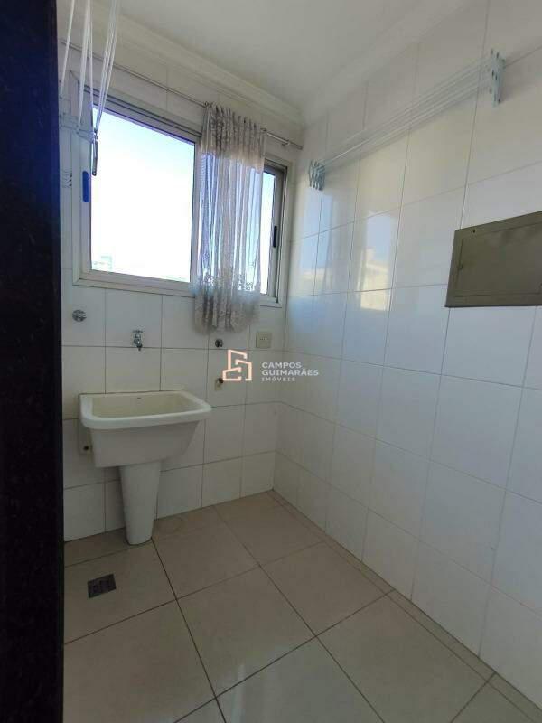 Apartamento, Barreiro, 3 Quartos, 2 Vagas, 1 Suíte