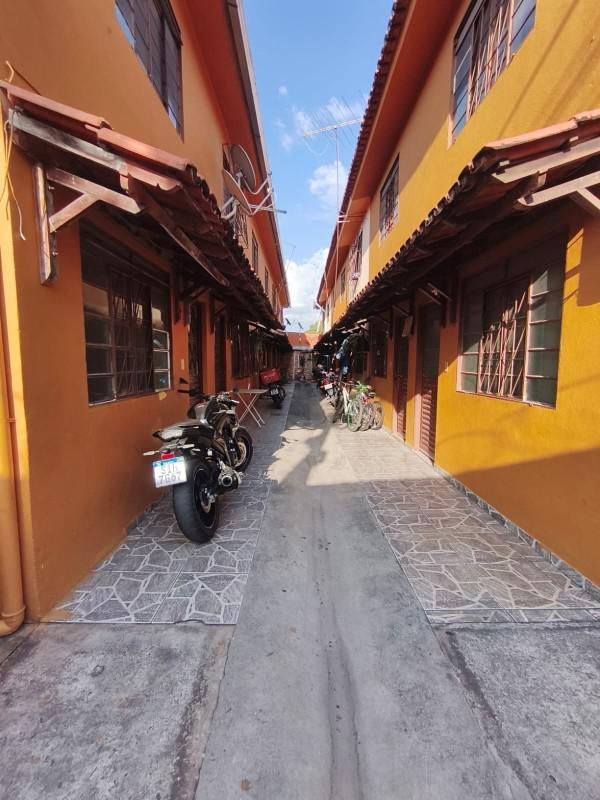 Casa, Laranjeiras, 2 Quartos, 1 Vaga