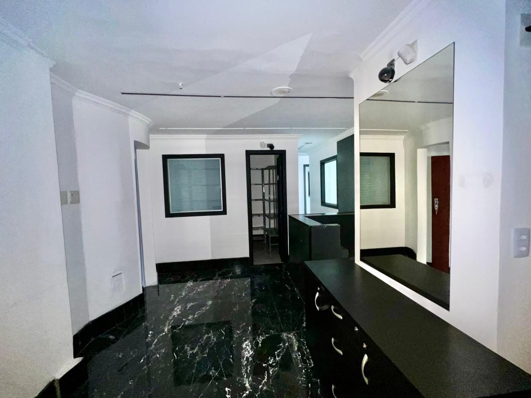 Sala, Savassi, 0 Quarto, 2 Vagas