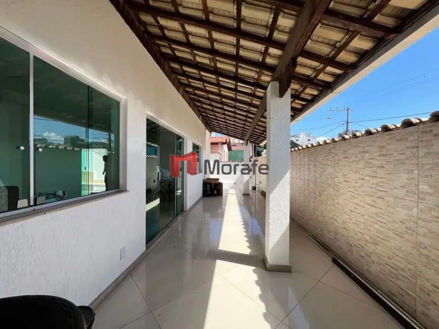 Casa, Rio Branco, 4 Quartos, 3 Vagas, 1 Suíte