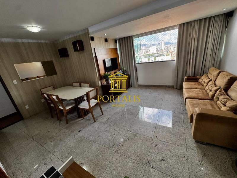 Apartamento, Sagrada Família, 3 Quartos, 2 Vagas, 1 Suíte