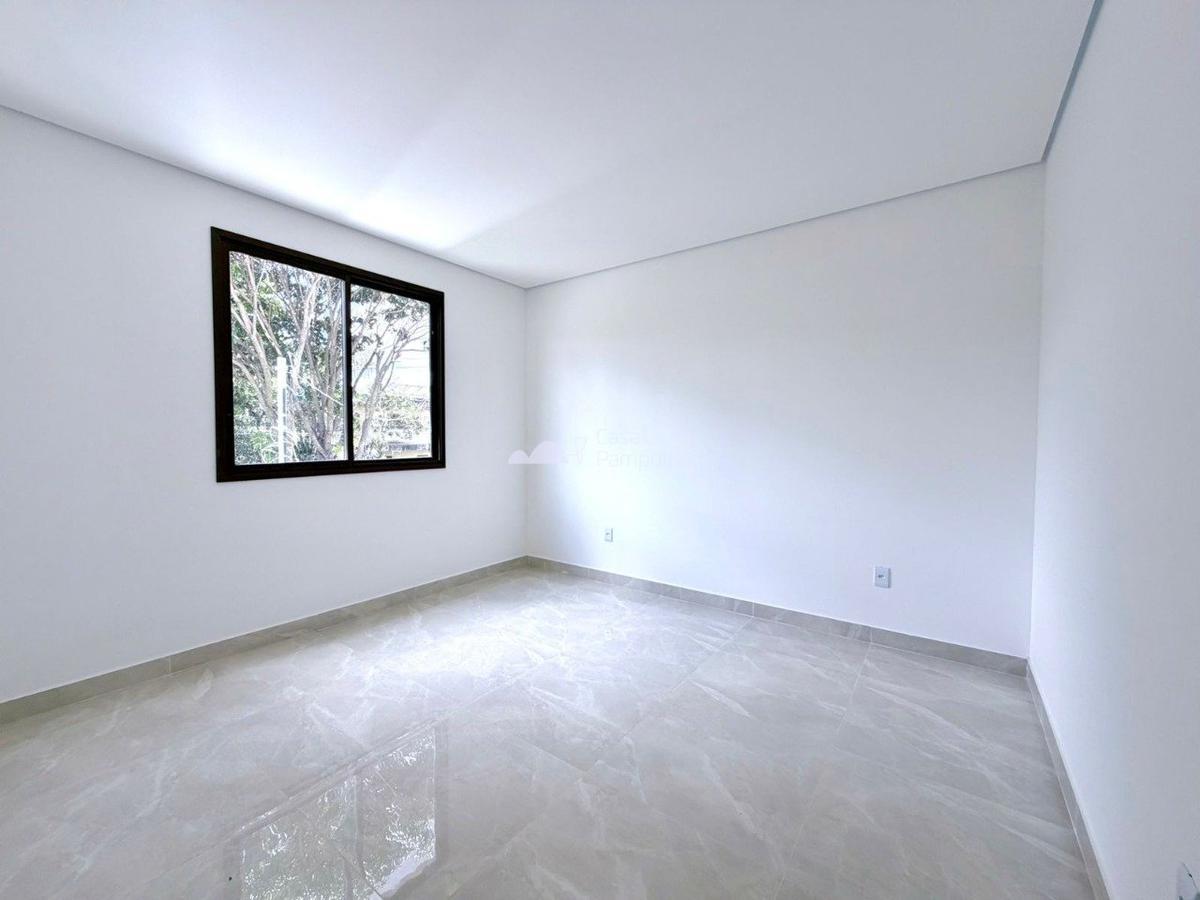 Casa, Trevo, 3 Quartos, 2 Vagas, 1 Suíte
