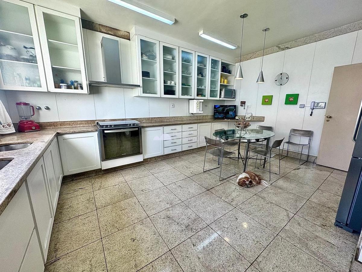 Casa, Garças, 4 Quartos, 13 Vagas, 3 Suítes