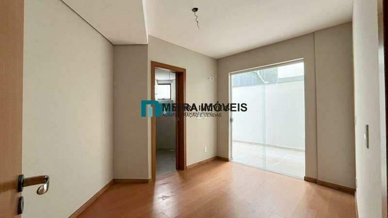 Apartamento, Funcionários, 2 Quartos, 1 Vaga, 1 Suíte