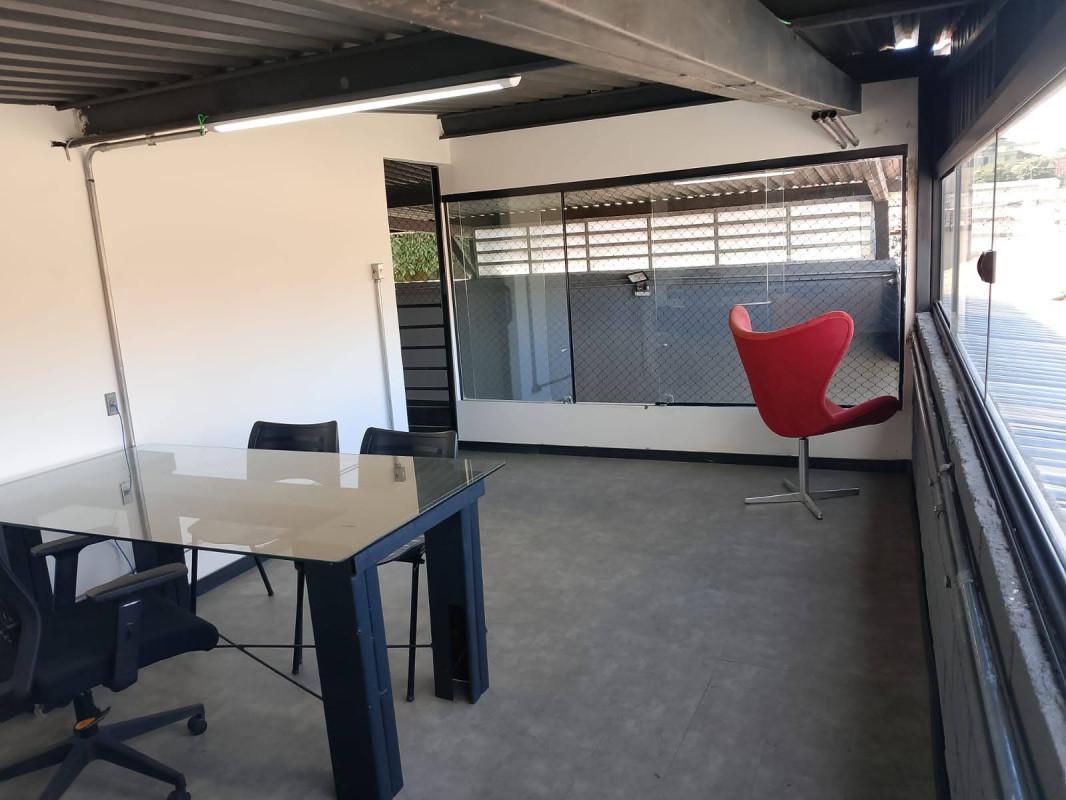 Sala, Cidade Nova, 0 Quarto, 10 Vagas