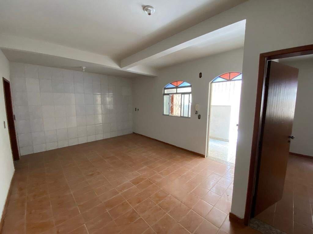 Casa, Palmeiras, 2 Quartos