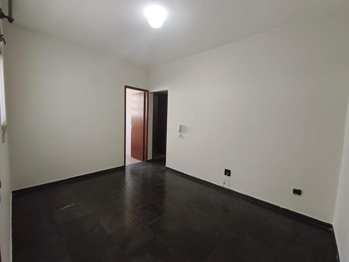 Apartamento, Estoril, 2 Quartos, 1 Vaga